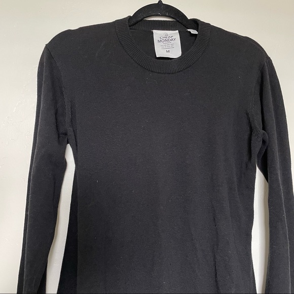 Cheap Monday Black Key Hole Back Long Sleeve Sweater M - Picture 2 of 7